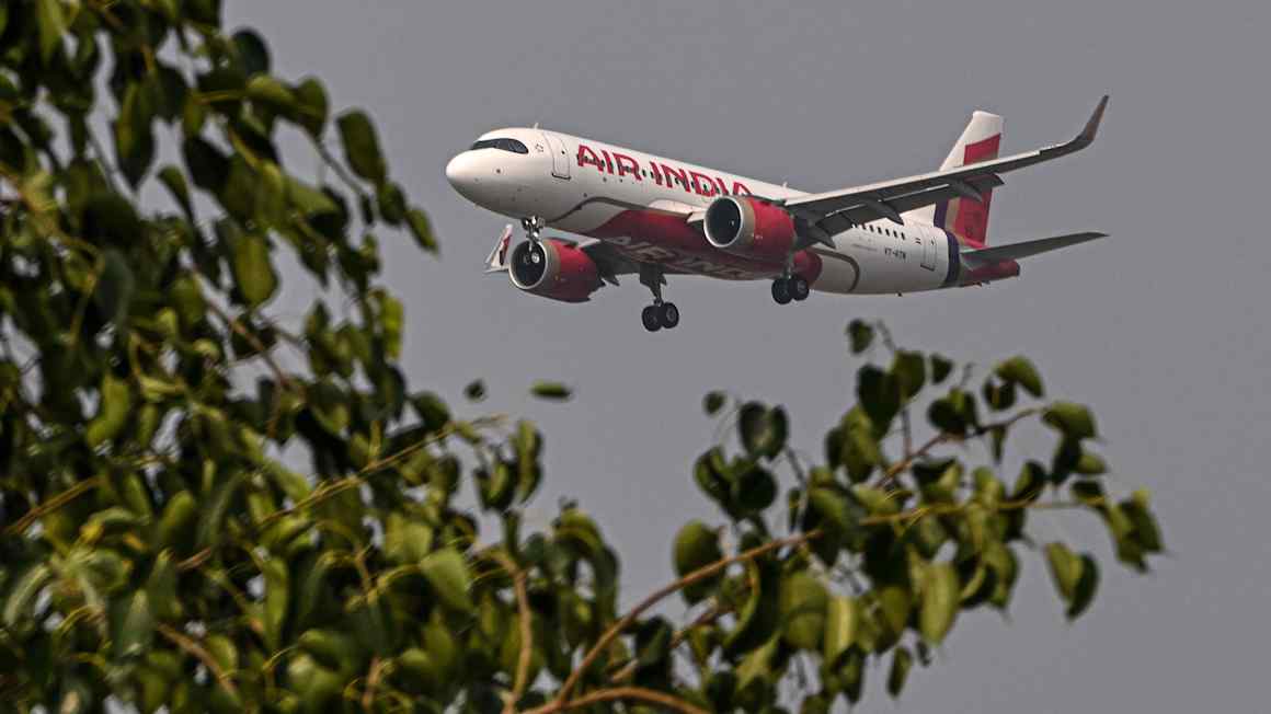 Singapore Airlines loses about S$1bn on Air India bet — with more pain forecast