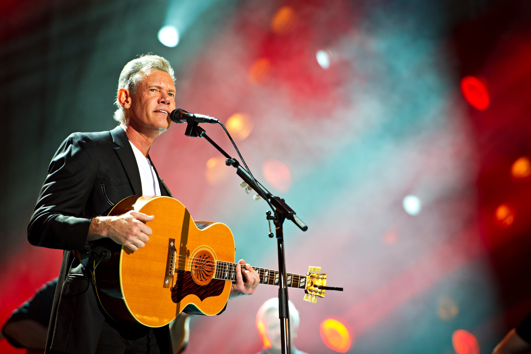 Country music legend fulfills a cancer patient’s lifelong wish
