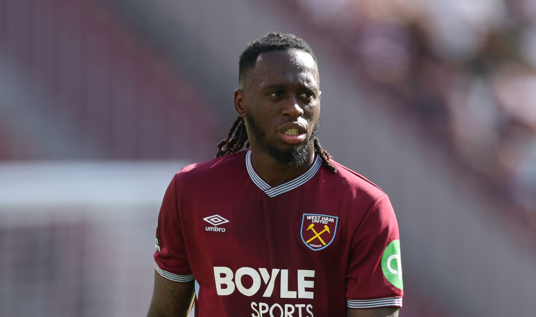Aston Villa hold talks with West Ham over Aaron Wan-Bissaka transfer