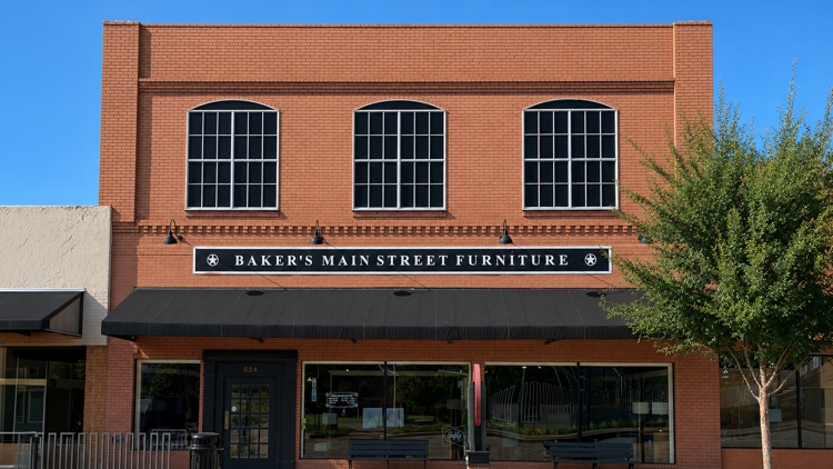 Family-run North Texas furniture store to close after 103 years in business