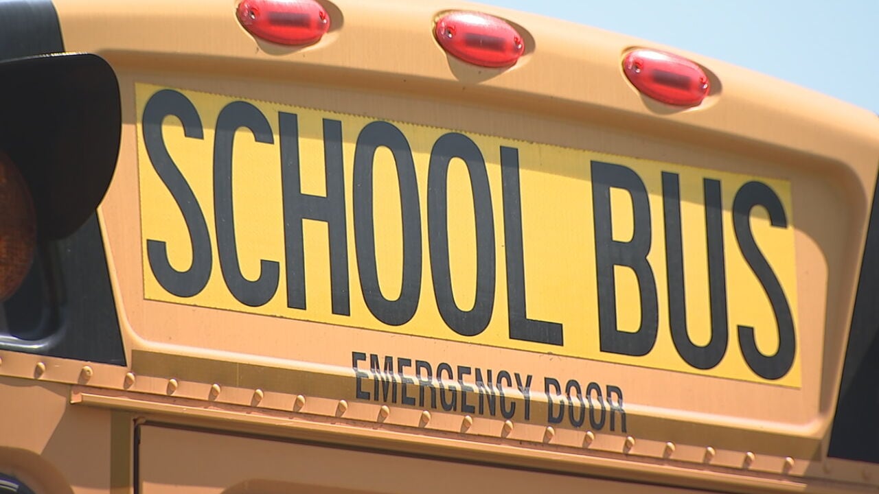 17-year-old shot, killed while boarding school bus in Gaffney