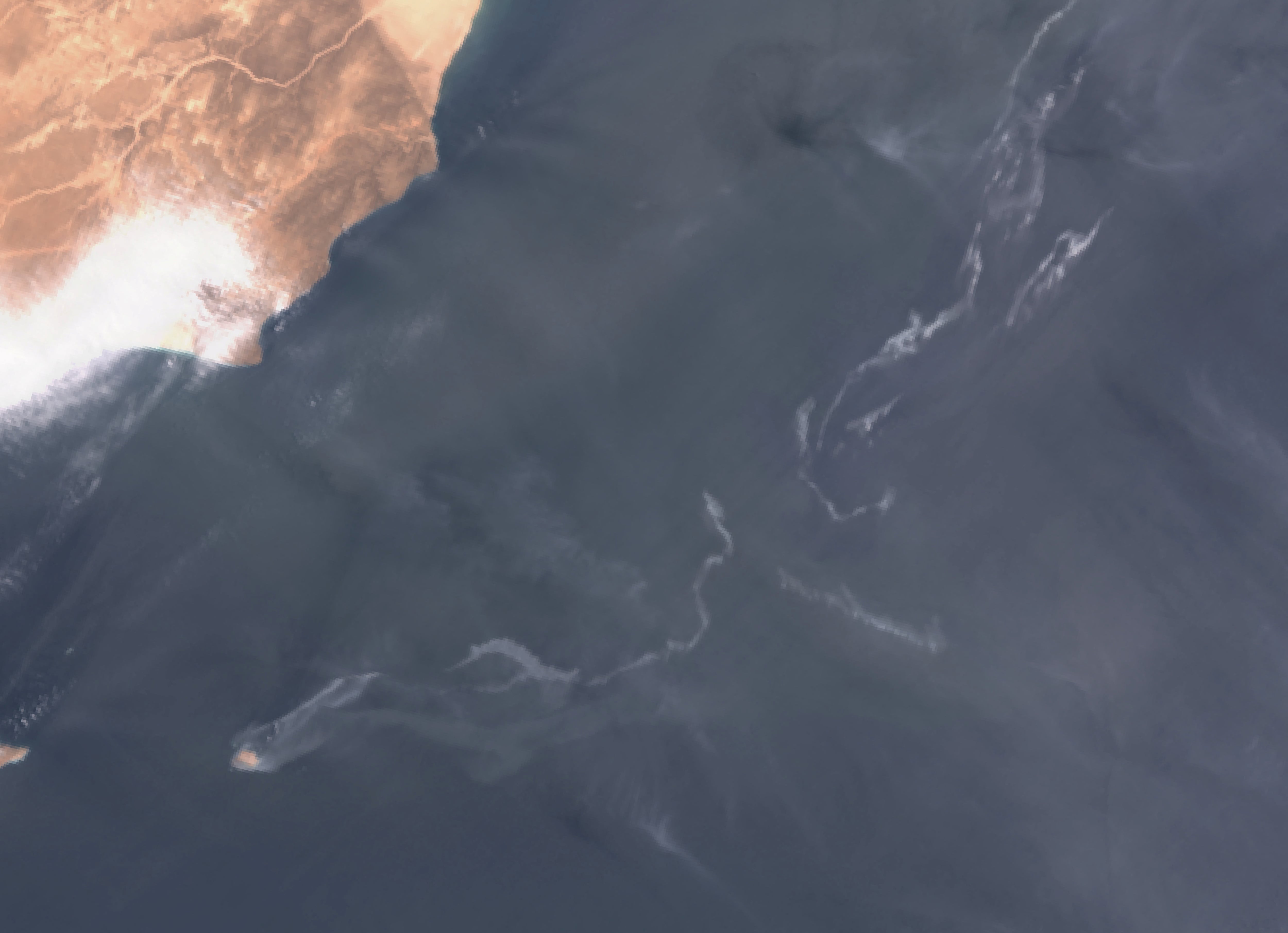 Oil leak pollutes Oman beaches and closes in on largest island