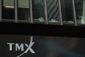 S&P/TSX composite index up in late-morning trading Wednesday, U.S. markets mixed