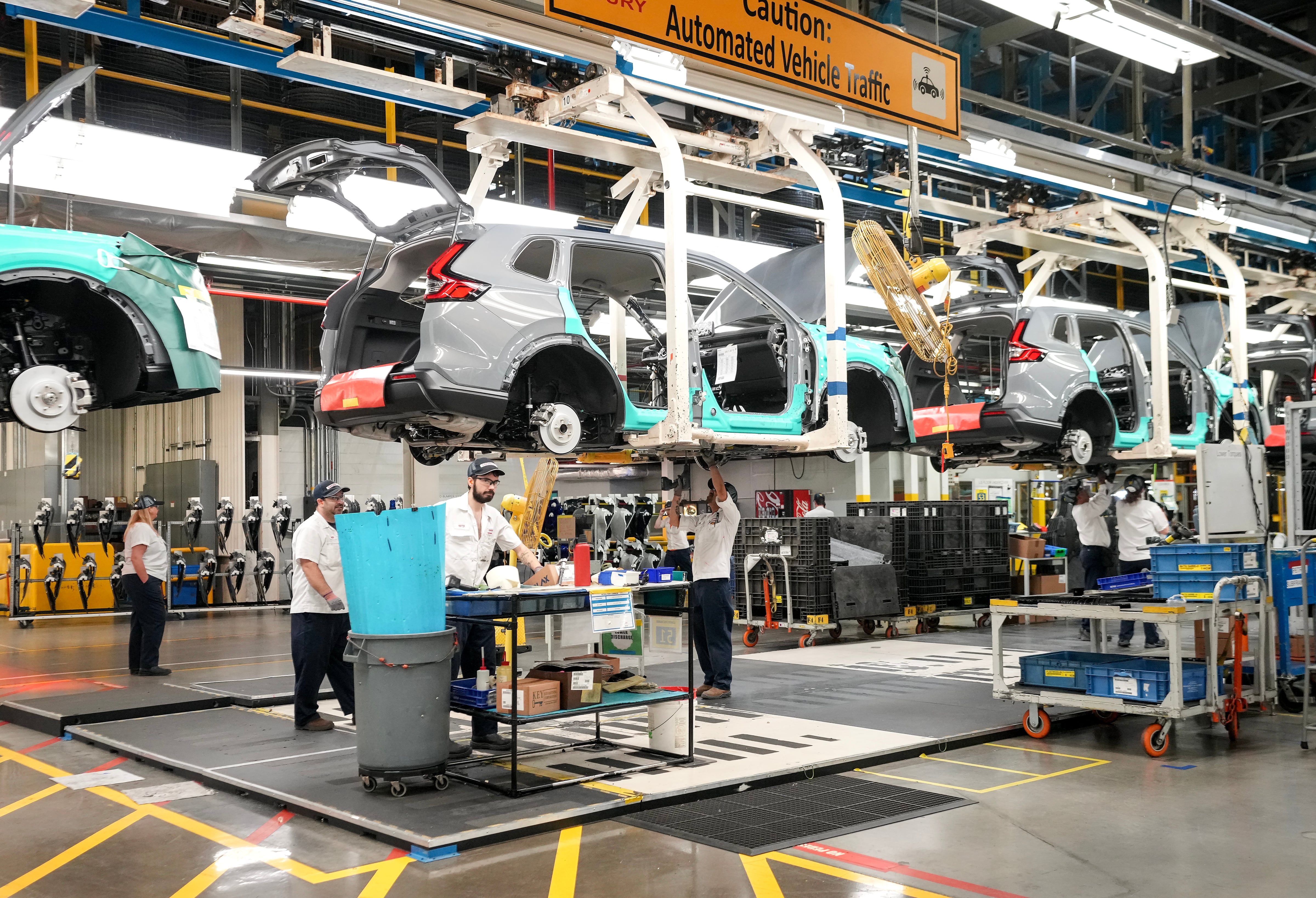 Ottawa weighs proposal on auto tariffs as it presses U.S. for reprieve, sources say