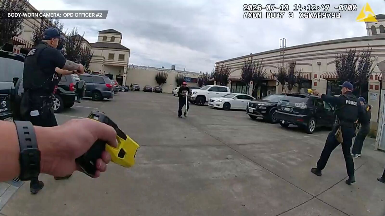 Video of fatal Oakland police shooting released by OPD