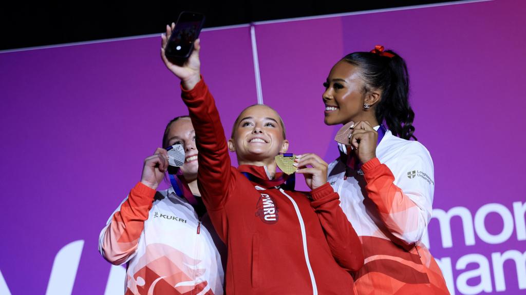 'I'd never watched the Olympics' - Evans on gymnastics fame