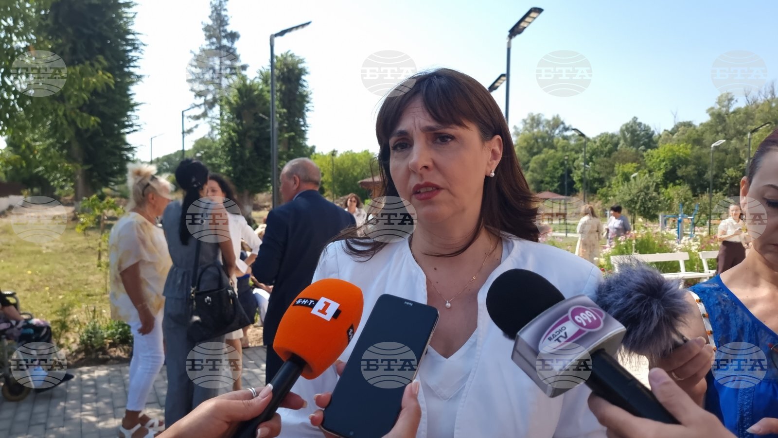 Control over Unregulated Social Services Continues, Minister Says