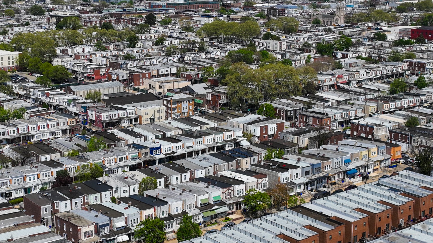 Mayor Parker vows to help preserve hundreds of subsidized rentals in the West Philly area