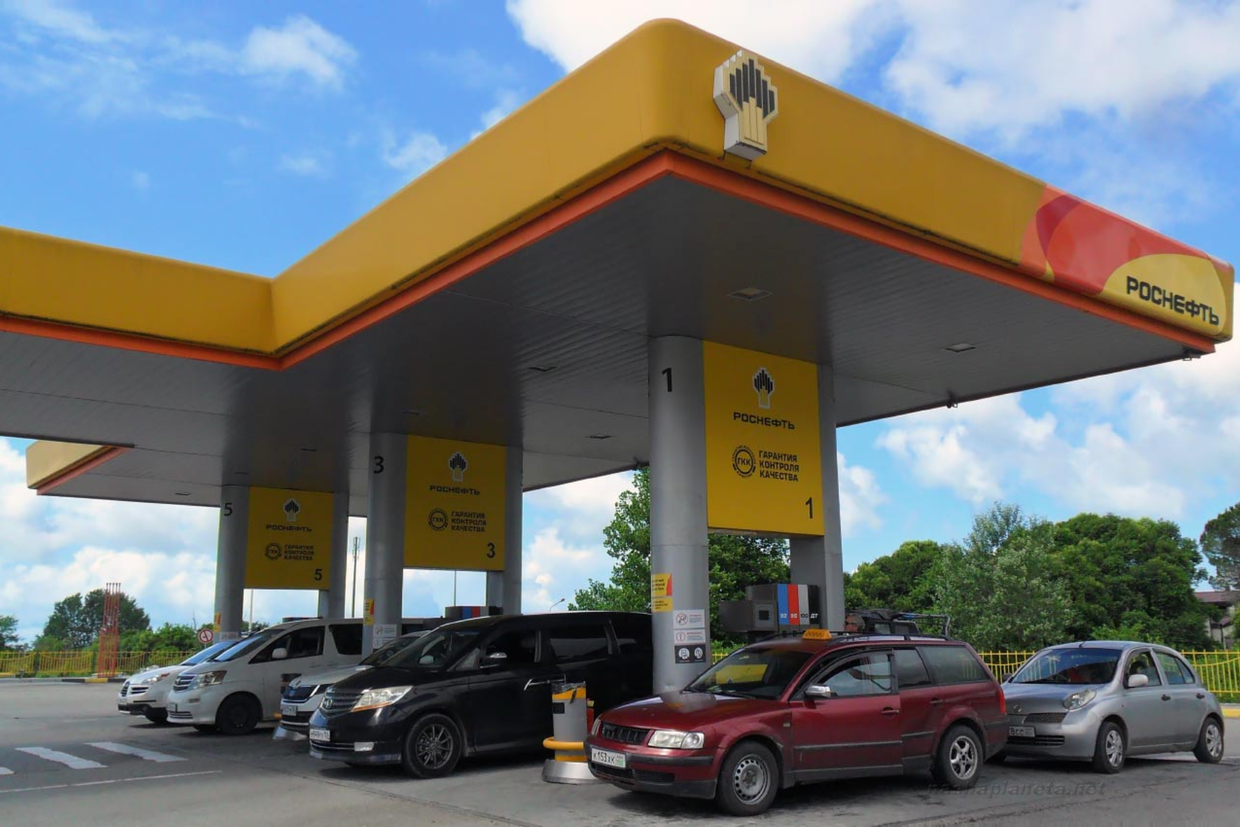 Kobakhidze says Abkhazia received petrol supplies from Georgian businesses