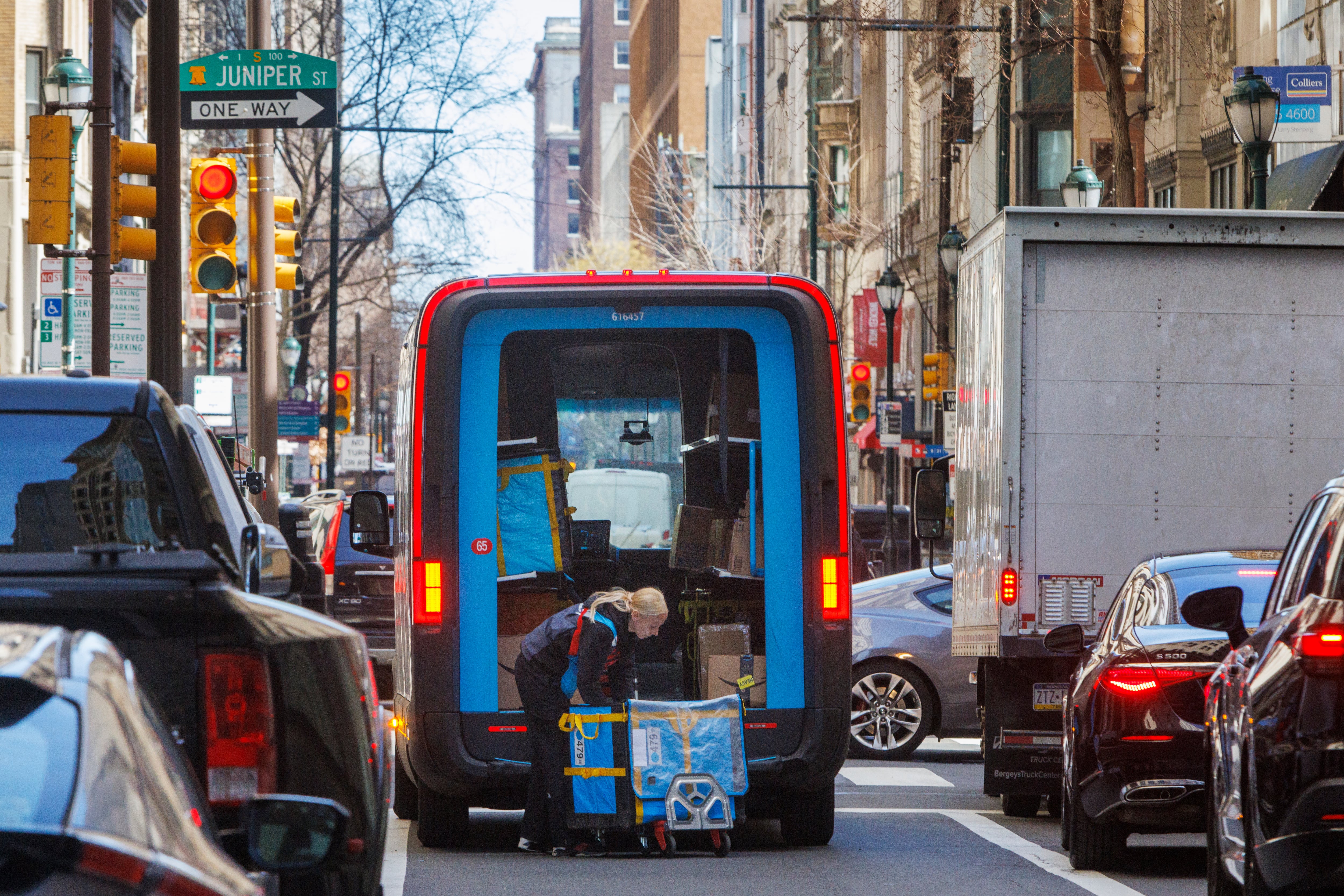Self-policing loading zones have worked in Center City, the PPA says, so they’re adding more