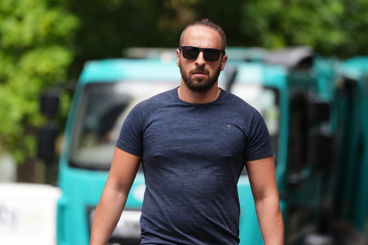 Police inspector cleared of sexually assaulting colleagues on night out