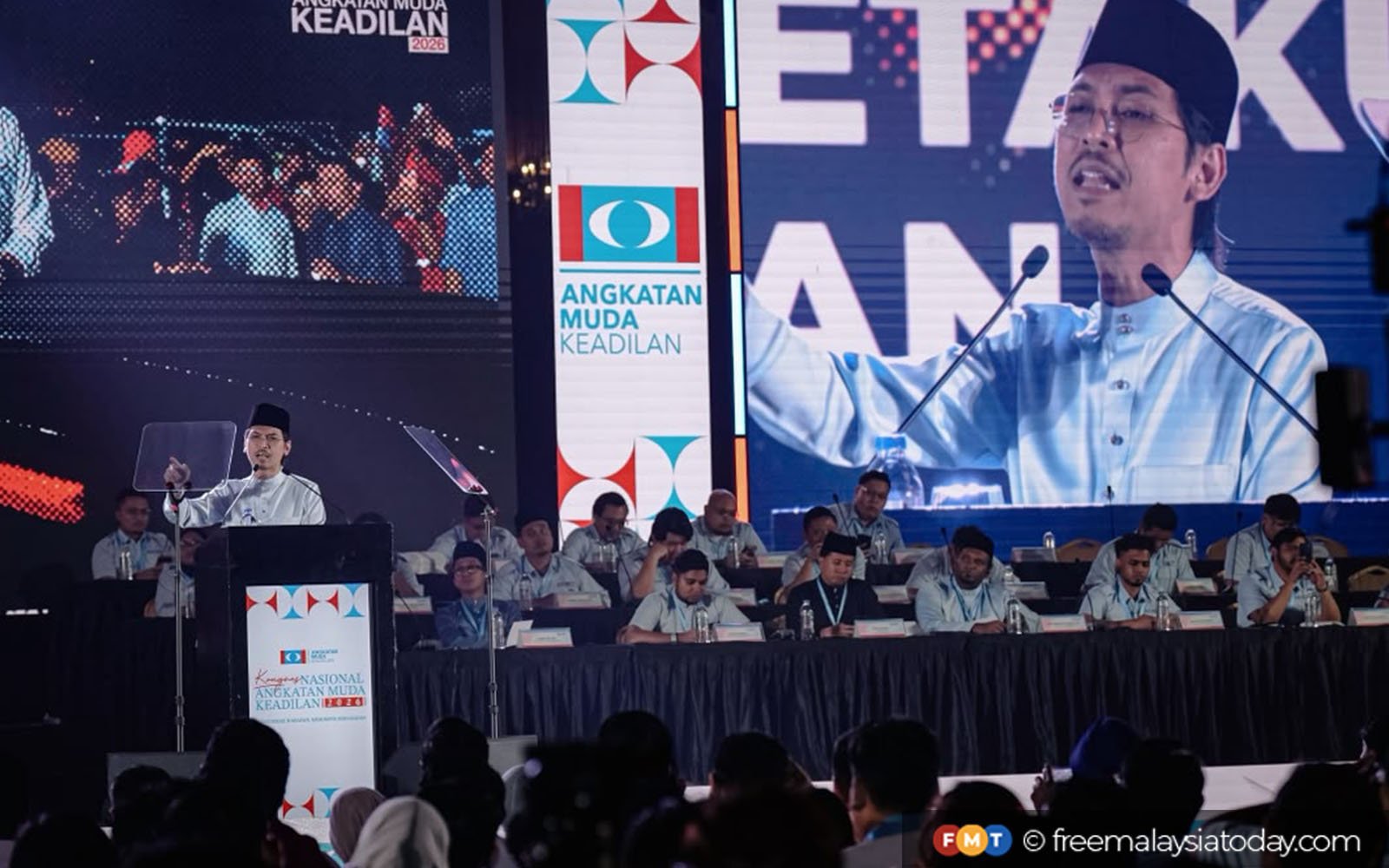 Kerajaan perpaduan diuji pihak ‘talam dua muka’, kata Kamil