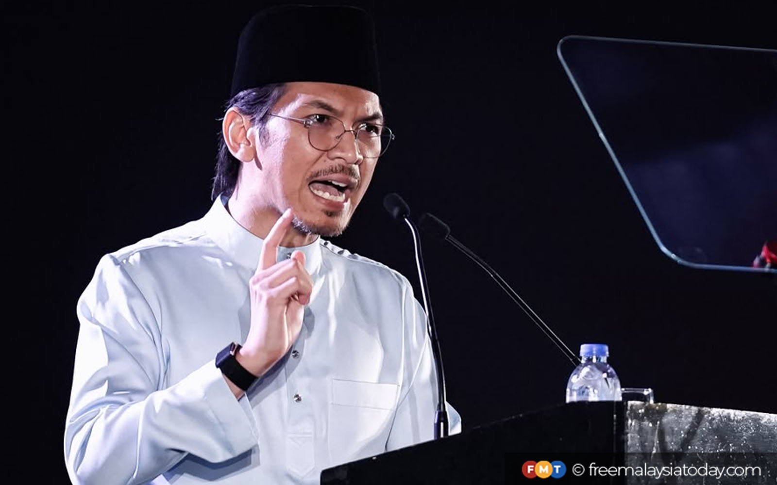 Those who are ‘two-faced’ putting unity govt to the test, says PKR Youth chief
