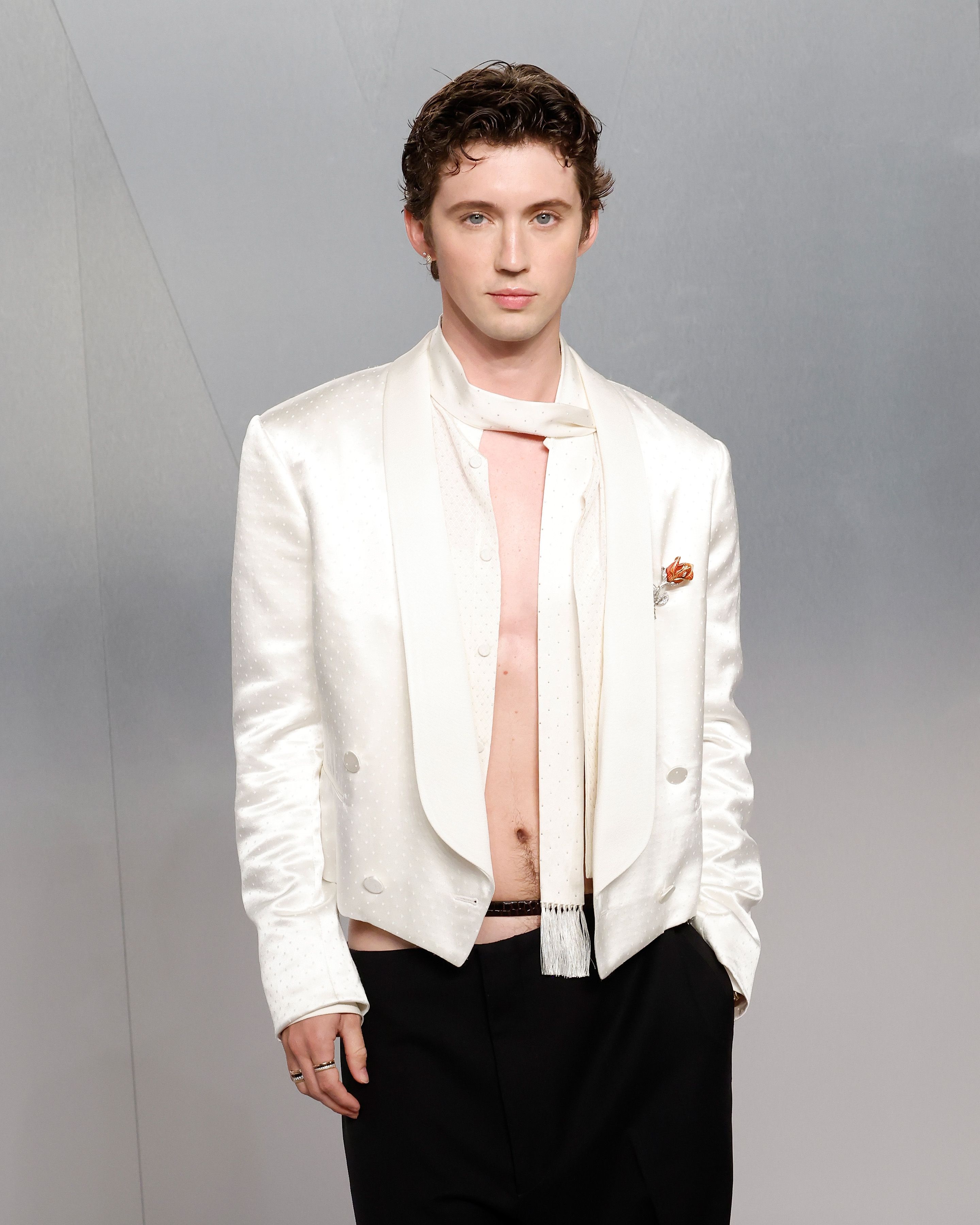 Troye Sivan Announces New Album She’s the Best