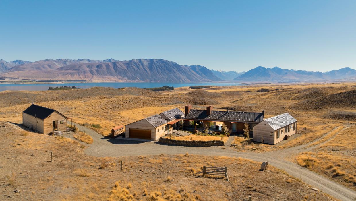 Remote Lake Tekapo property amid the tussock has caught the eye of US media
