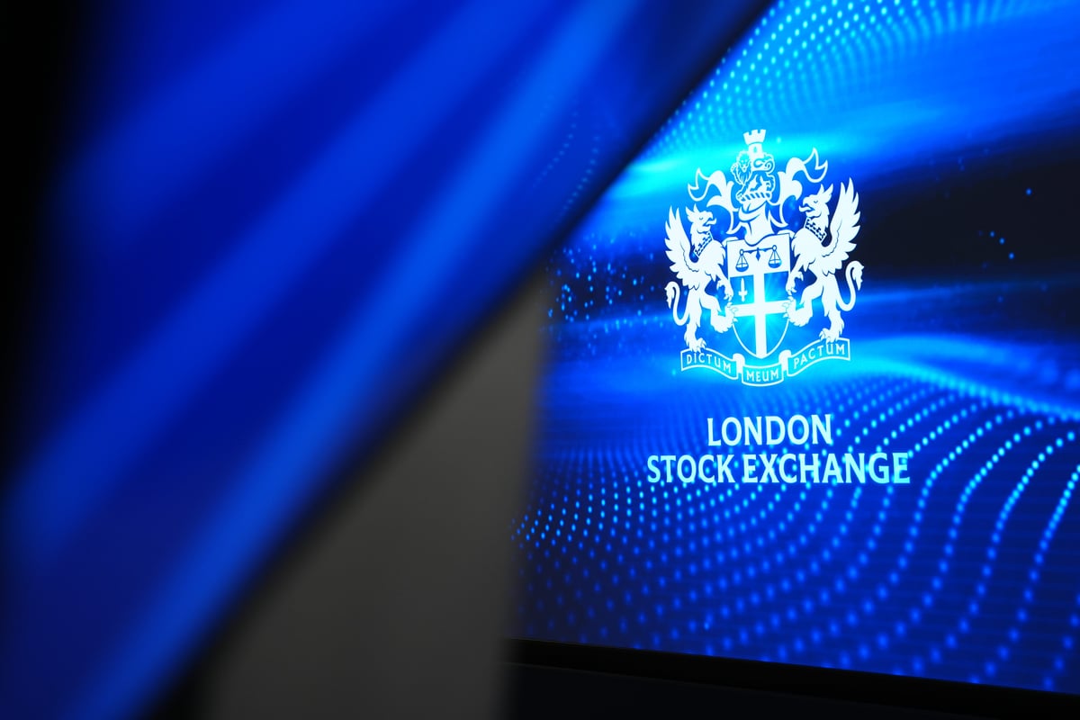 Miners weaken as FTSE 100 underperforms peers