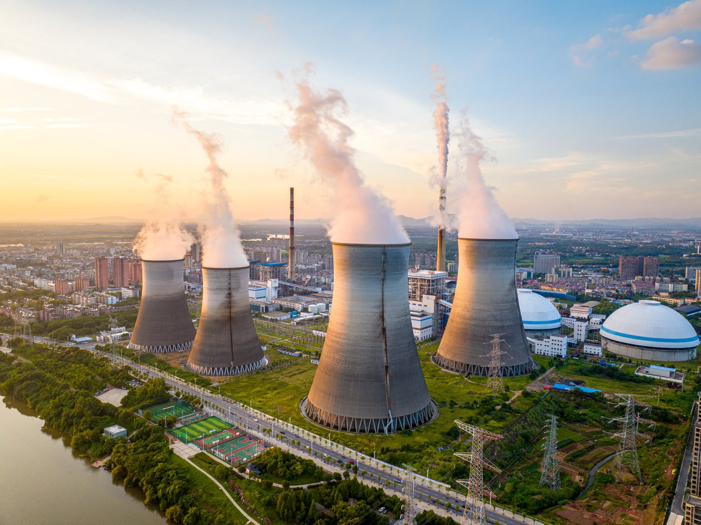 4 Nuclear Stocks Riding the AI Power Boom Into 2027 and Beyond