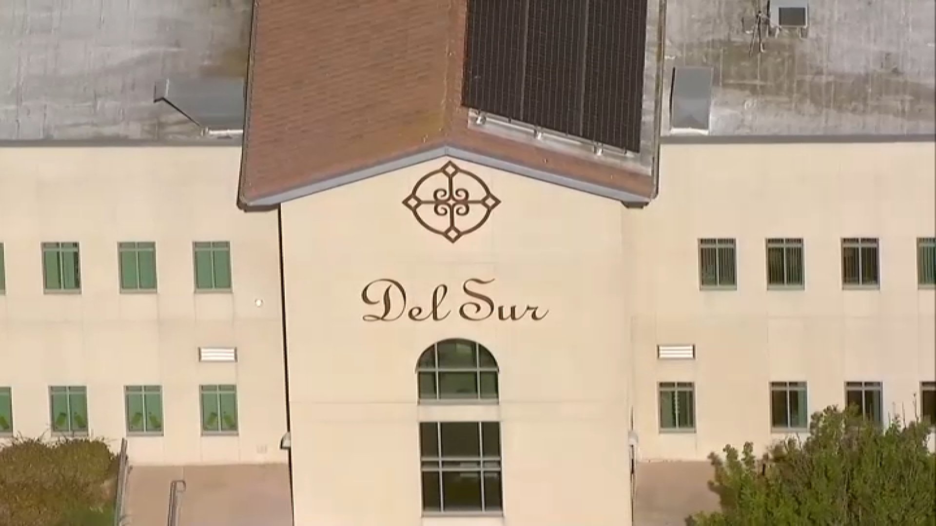 Mold spores found in classrooms delay start of school year for Del Sur Elementary