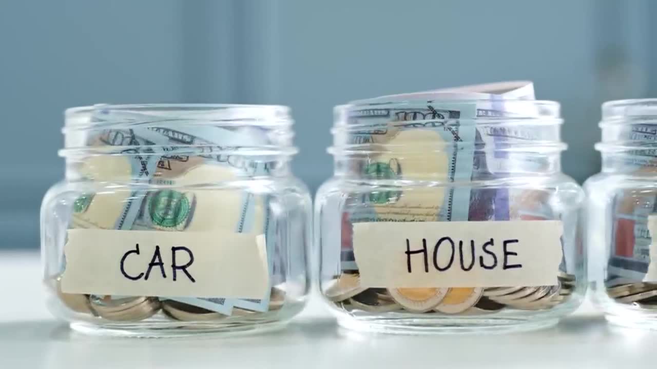 ‘Loud budgeting’: What it is and why experts say it works