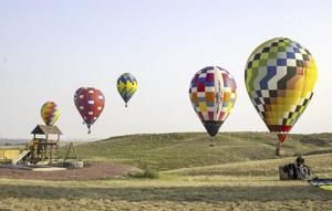 Just five points separate top two pilots in U.S. National Hot Air Balloon Championship