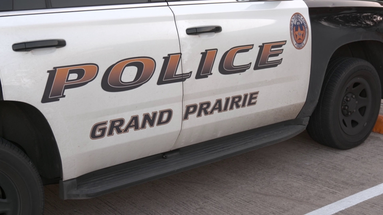 2 dead after speeding vehicle slams into dump truck in North Texas, police say