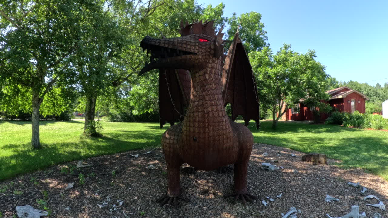 So Minnesota: People from around the world visit Rusty the fire-breathing dragon