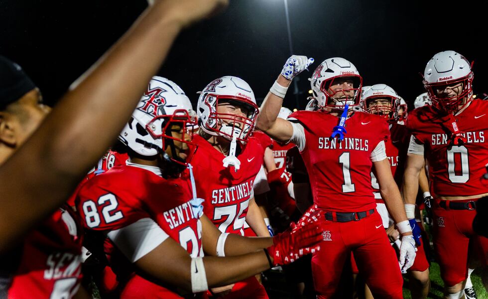 High school football: Mountain Ridge makes big statement in season-opening win over Skyridge