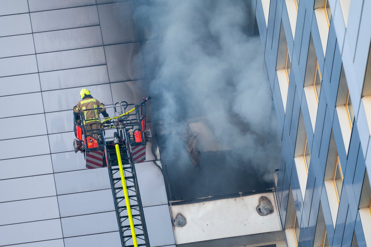 Fire in Berlin high-rise injured 5, prompted some residents to consider jumping to safety