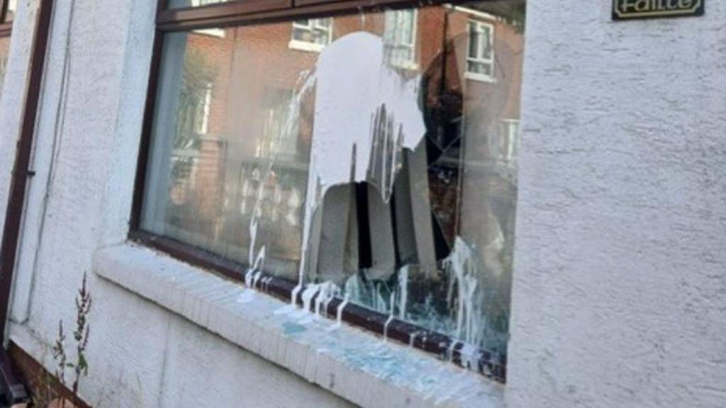 North Belfast residents say they feel 'abandoned' by police