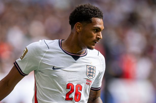 Arsenal launch shock move for England star but Premier League rivals hold £35m advantage