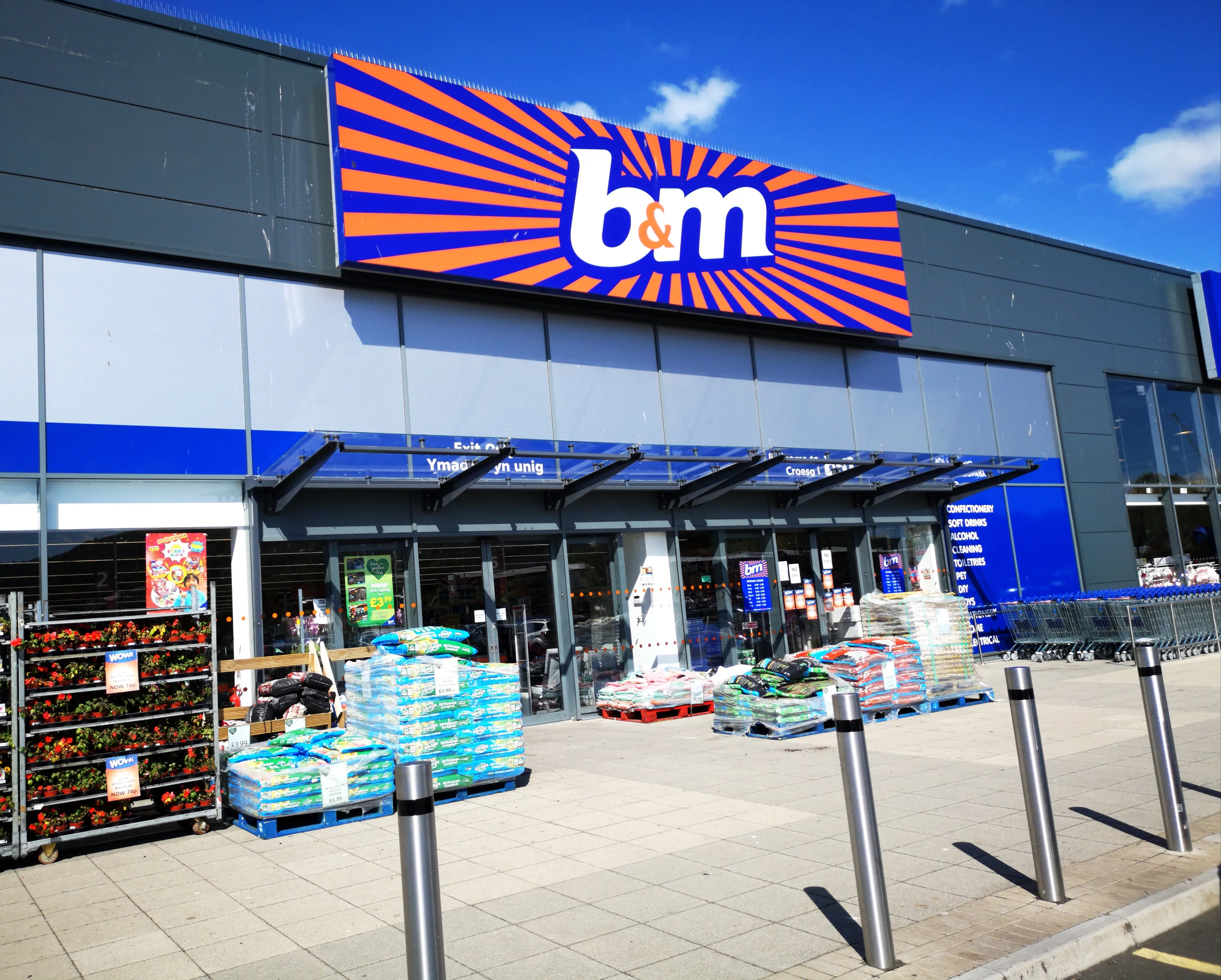 B&M, Home Bargains and Savers urgently recall ‘contaminated’ skincare item that may cause eye inflammation