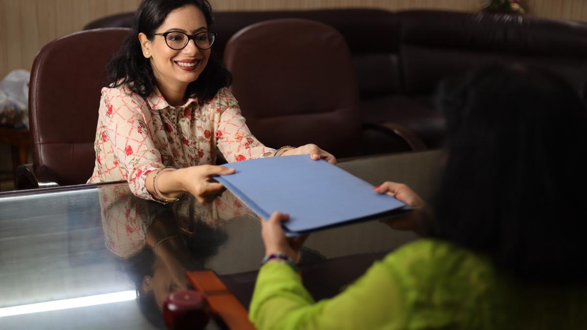 When schools become zones of confrontation between parents and teachers
