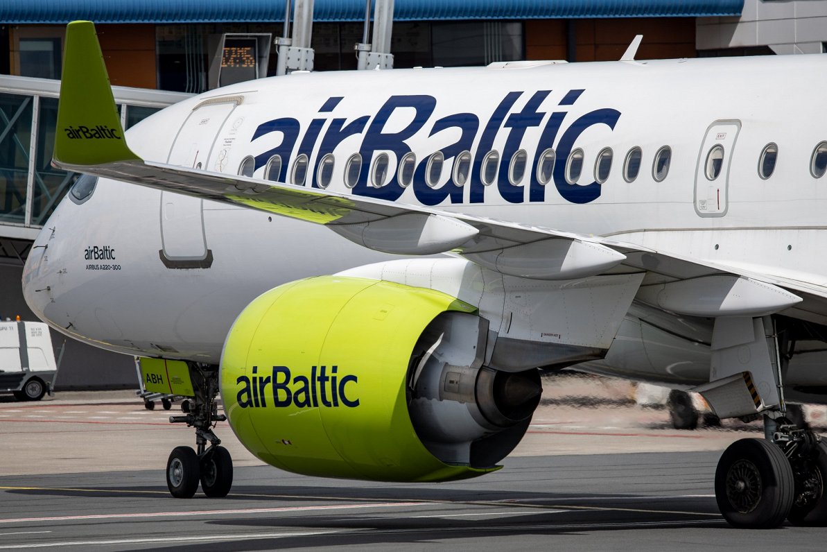 Latvian government ready to buy more airBaltic bonds