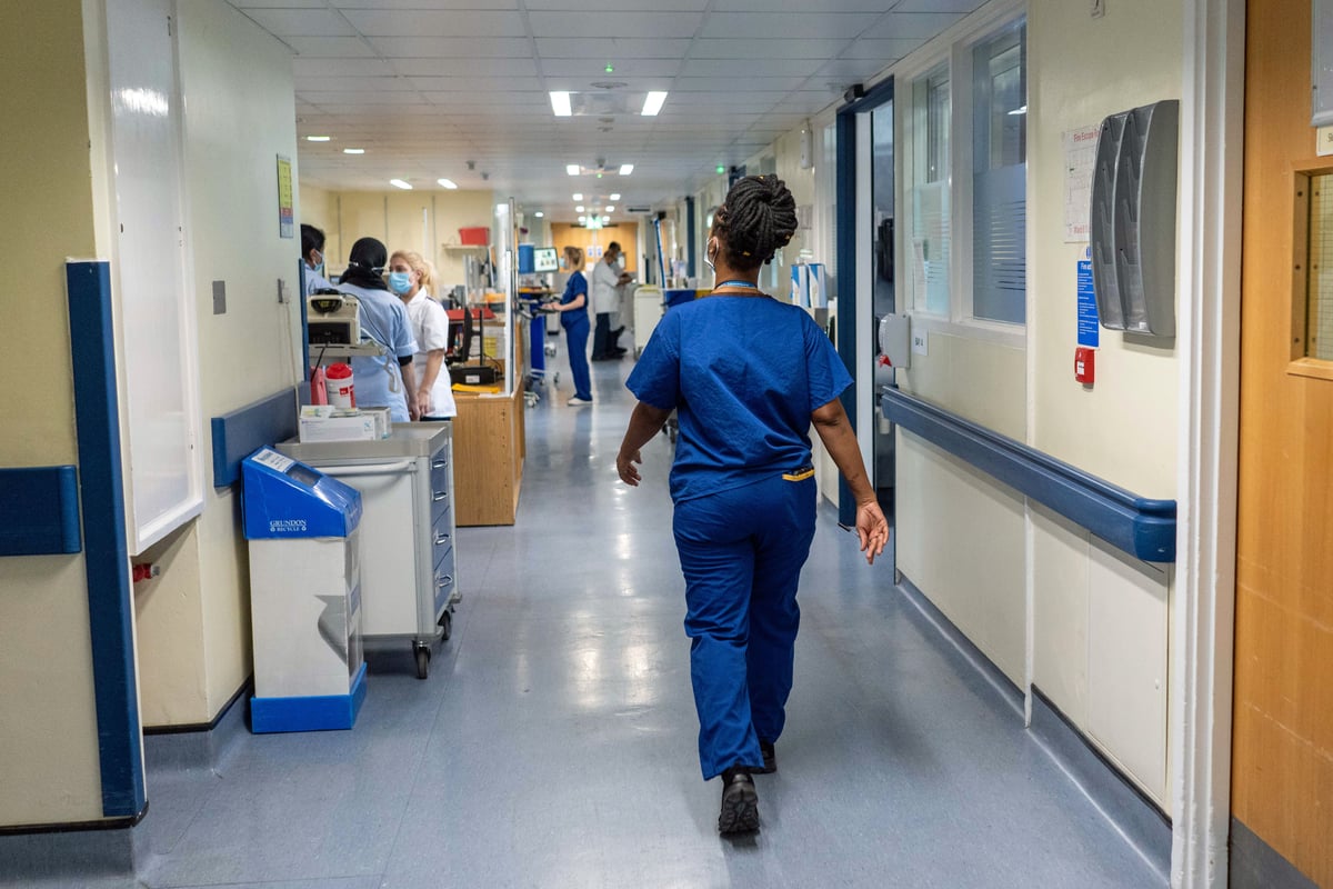 Health visitor leaders plan industrial action in job evaluation dispute