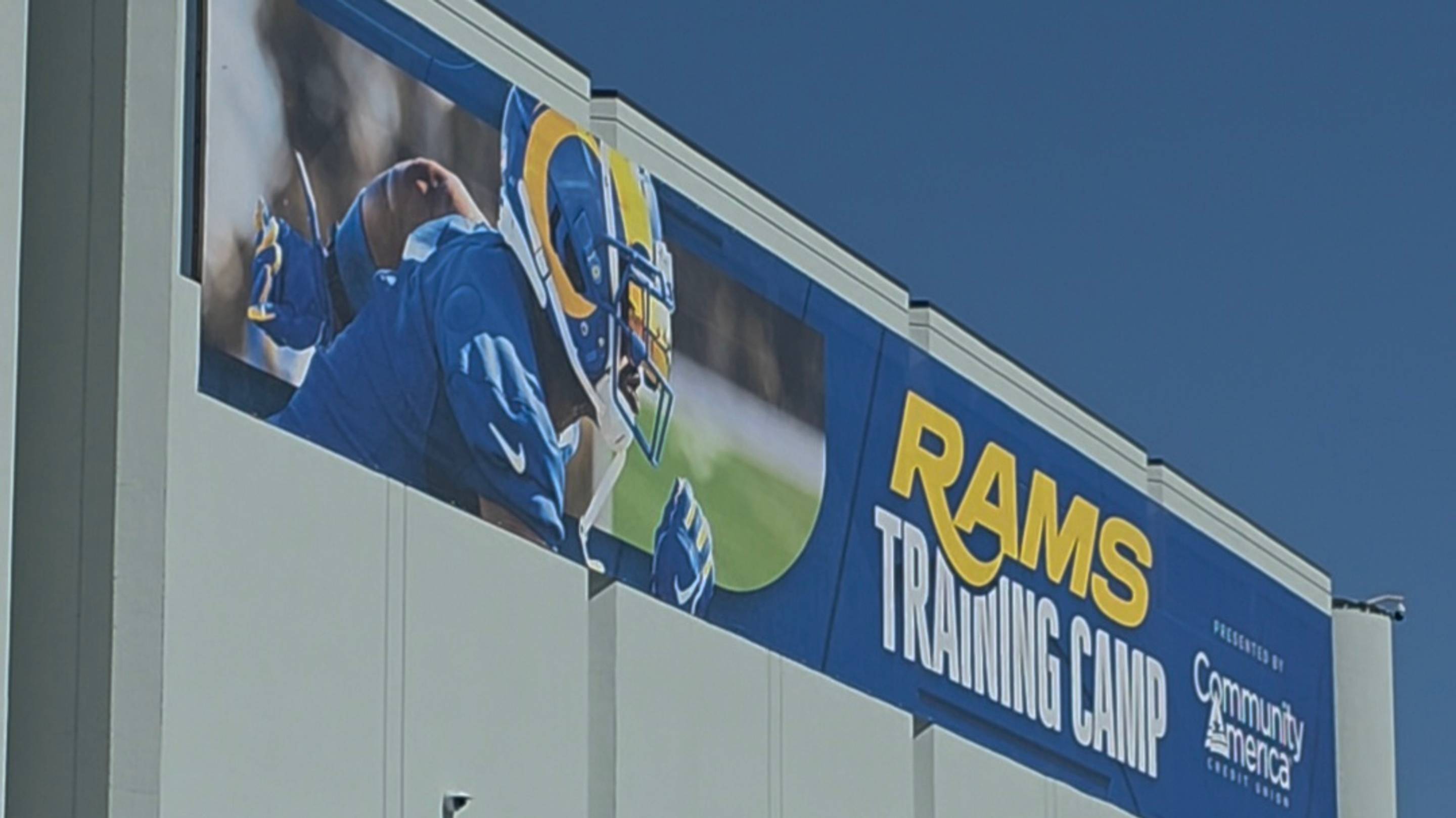 Los Angeles Rams Give High School Football Coaches Inside Look at NFL Training Camp