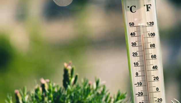 Hot weekend forecast for Ukraine, no precipitation expected