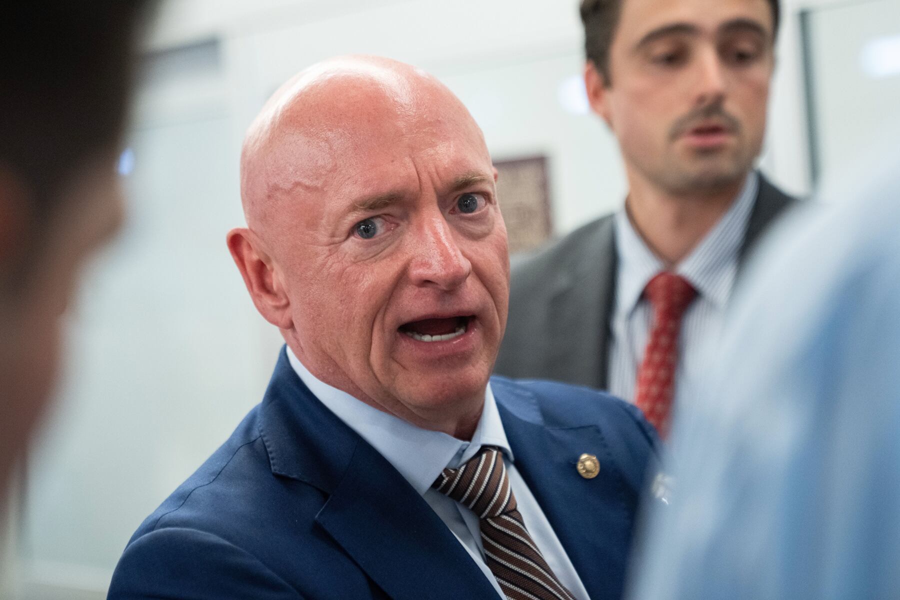 Possible 2028 candidate hammers Trump for involvement in technical military matter