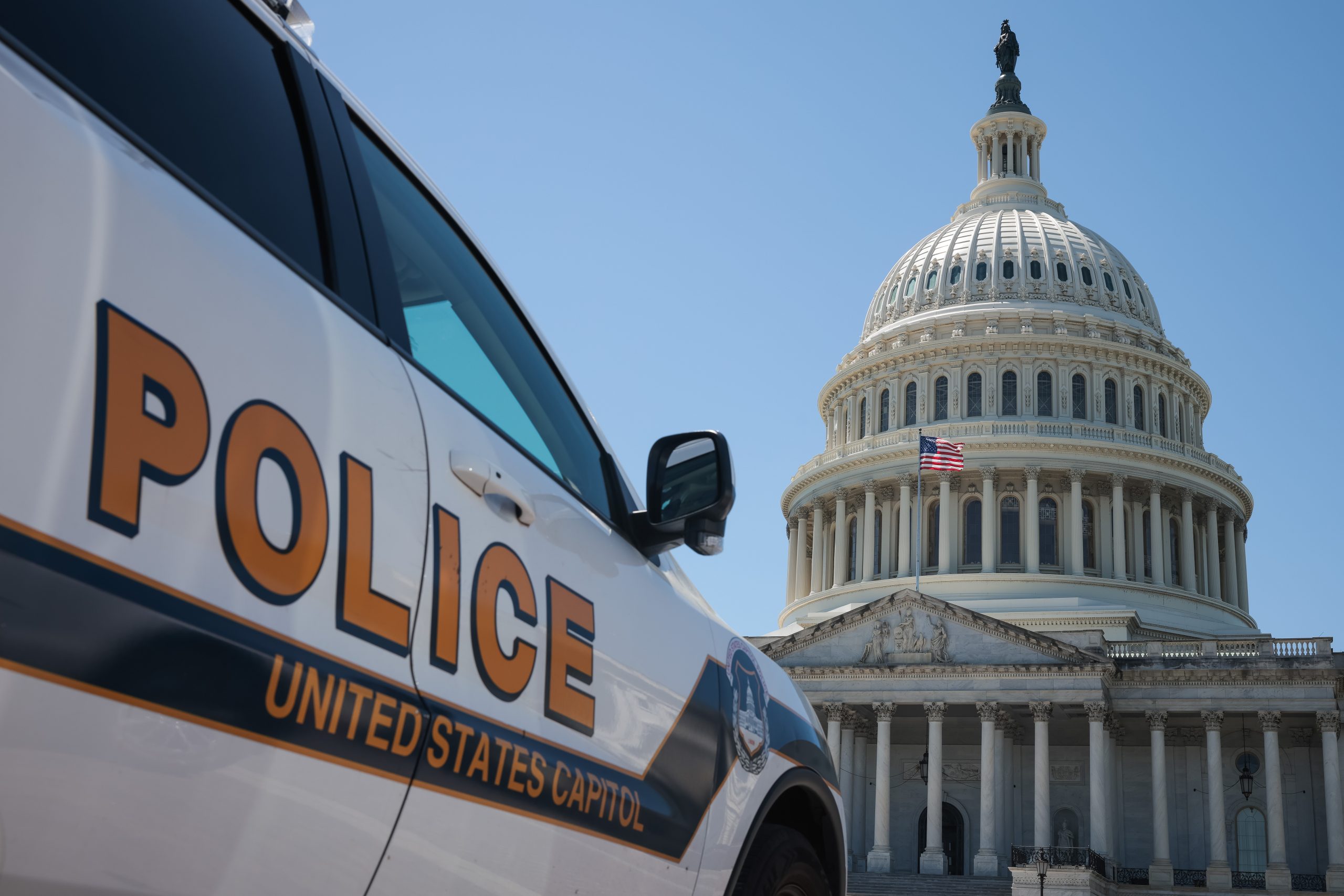 Man arrested after homemade sword, brass knuckles found at Senate office building