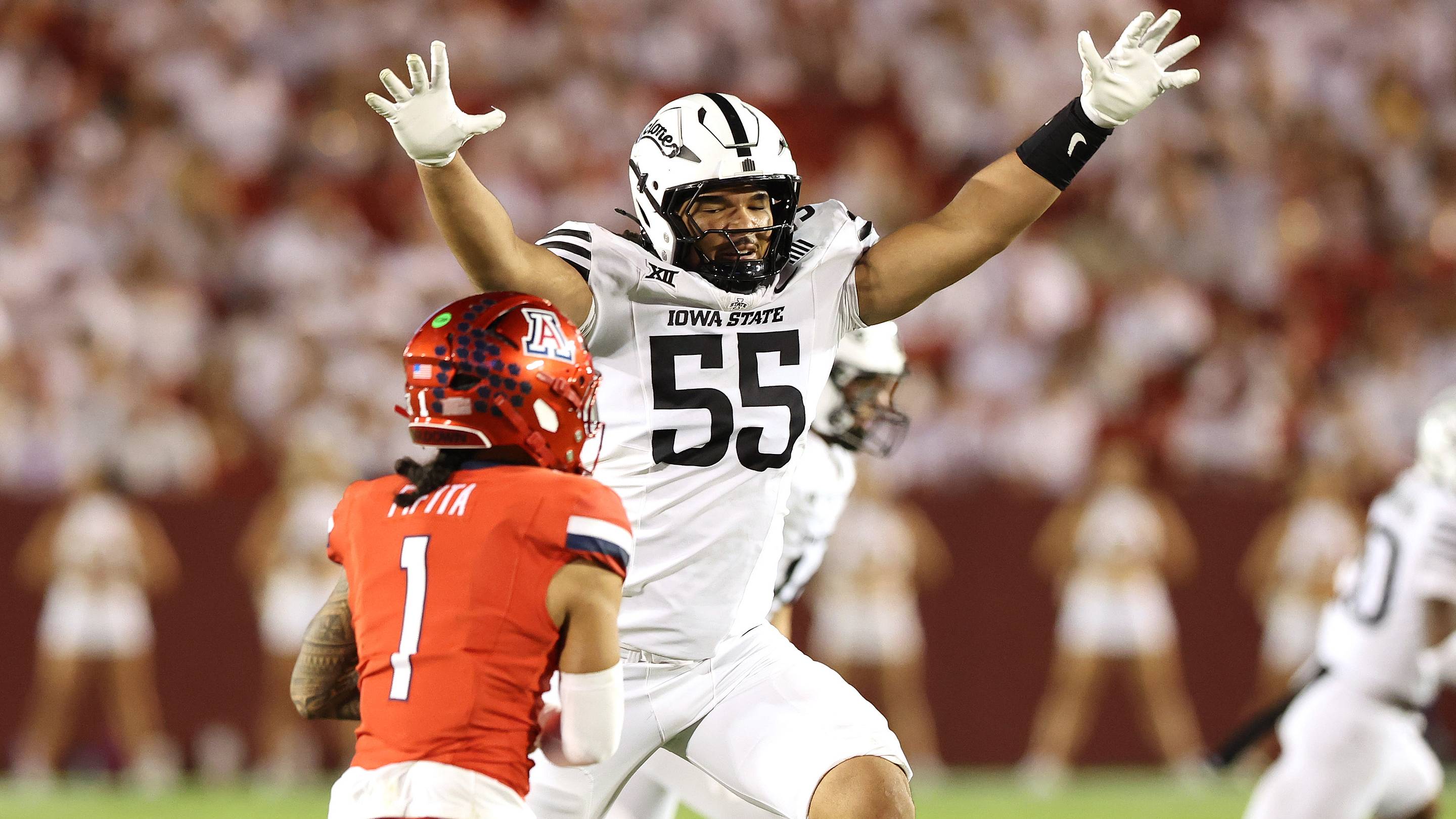 Versatility Will Help Iowa State Defensive Lineman Get on Field