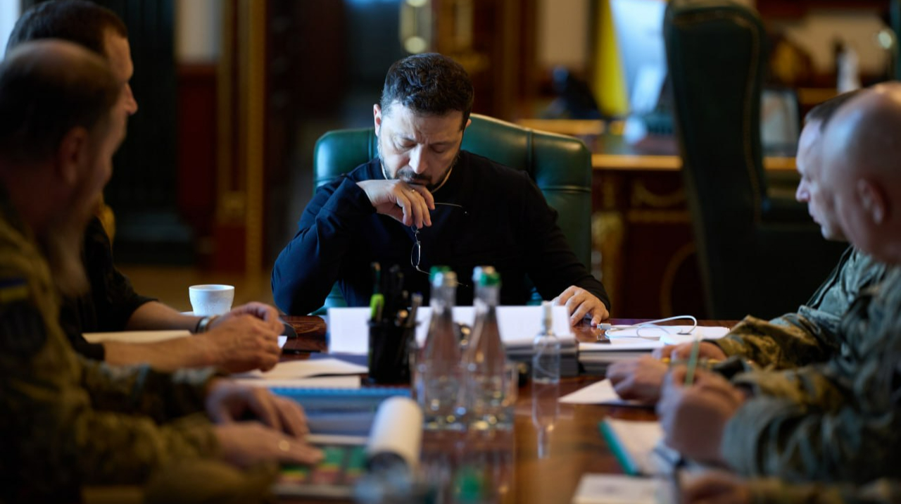 Zelenskyy receives report from commander-in-chief: they discuss strengthening Sloviansk and Kostiantynivka fronts