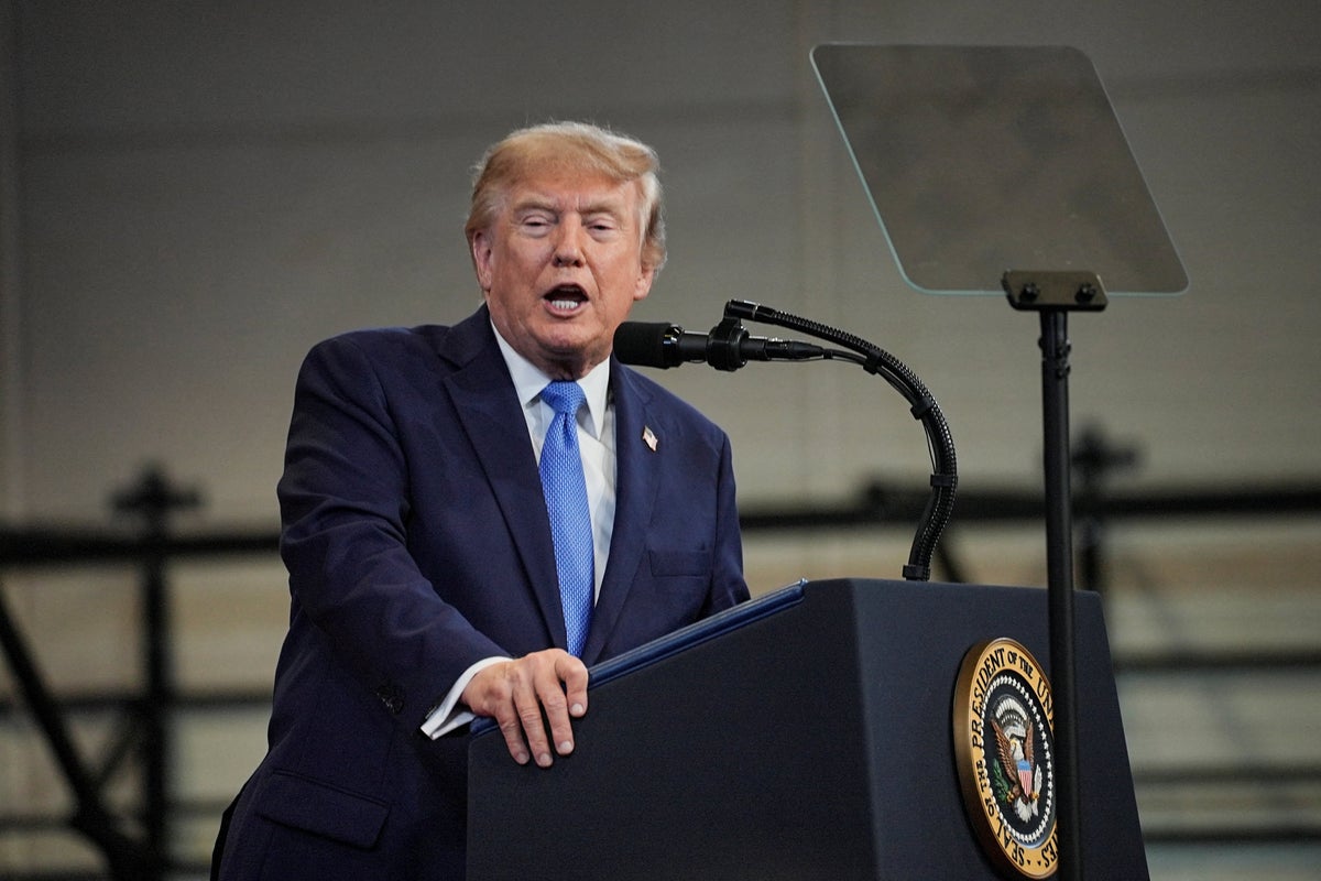 Trump oddly claims ‘young beautiful girls’ come to White House and thank him, in New York stump speech