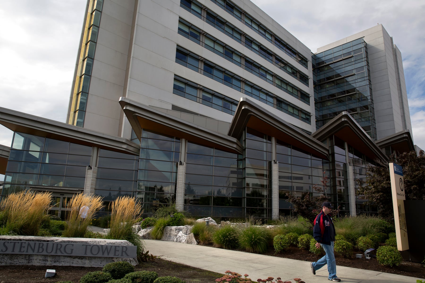 PeaceHealth to lay off IT workers, outsource jobs to India-based company