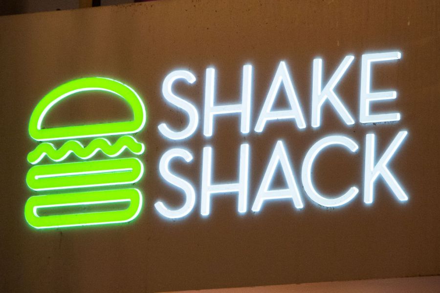 Shake Shack worker robbed restaurant, later returned to work: Court docs