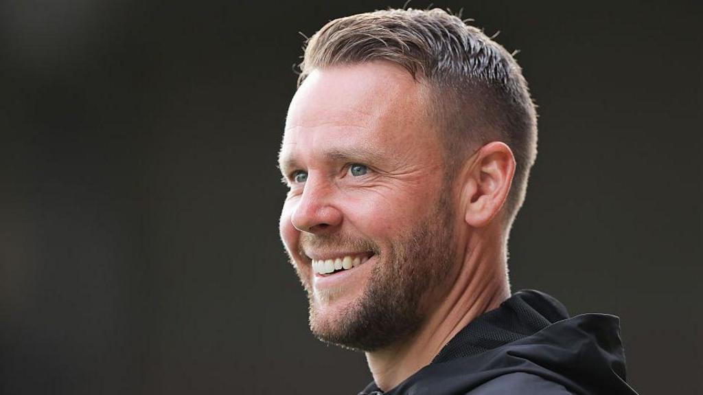 Gunter to combine new Wales role with Oxford job