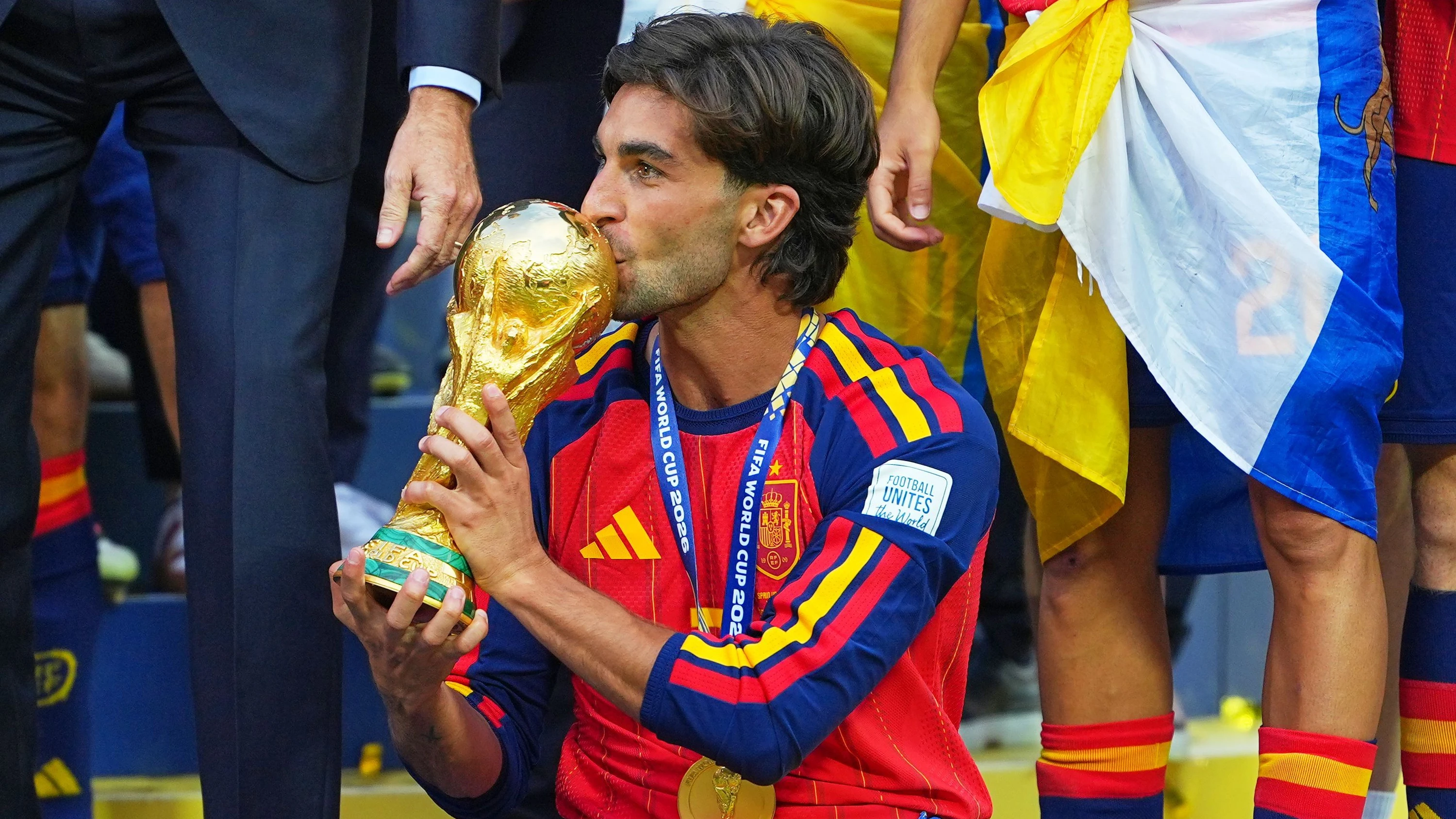 Fußball-Transferticker: Spaniens WM-Held Torres wechselt nach Paris