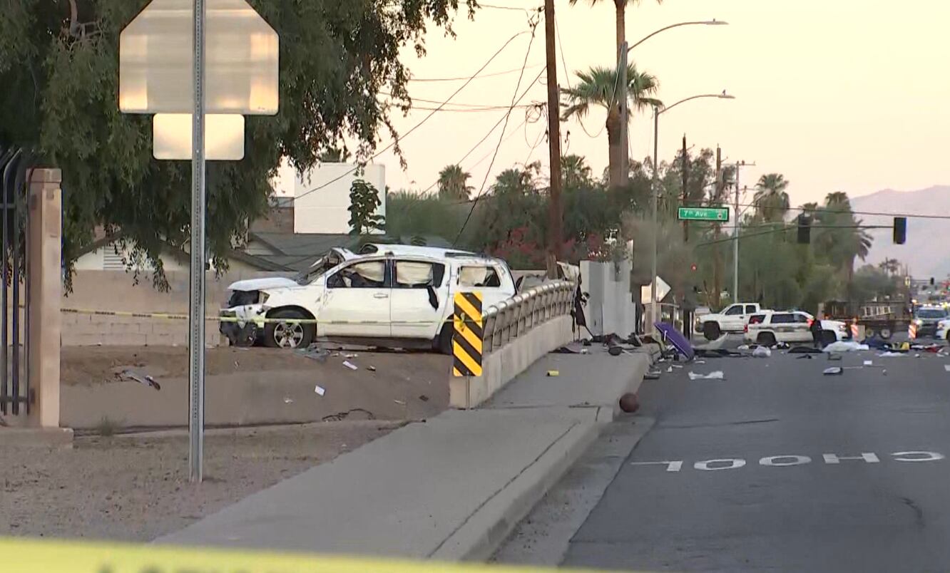 4 critically hurt after single-car rollover in north Phoenix