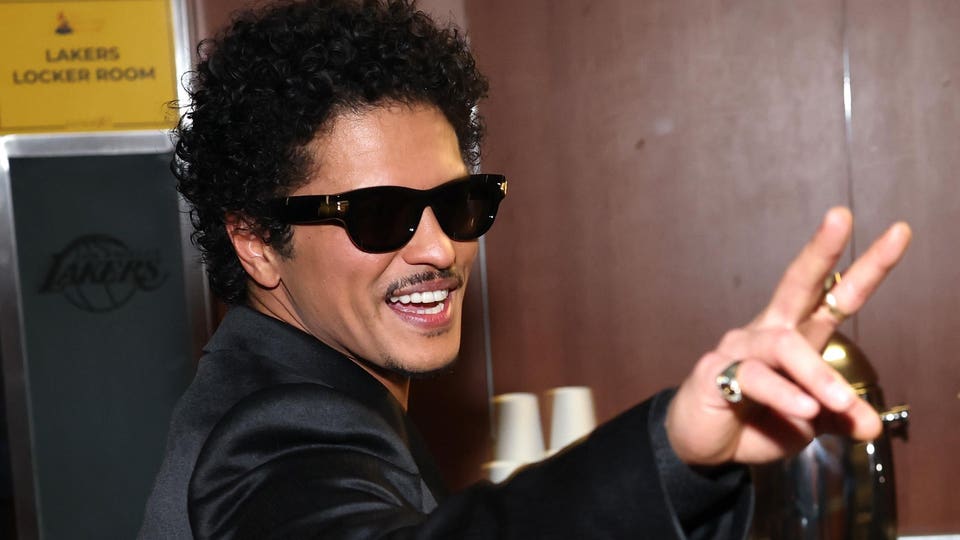Bruno Mars Passes One Of The Top Hitmakers Of All Time With A New No. 1