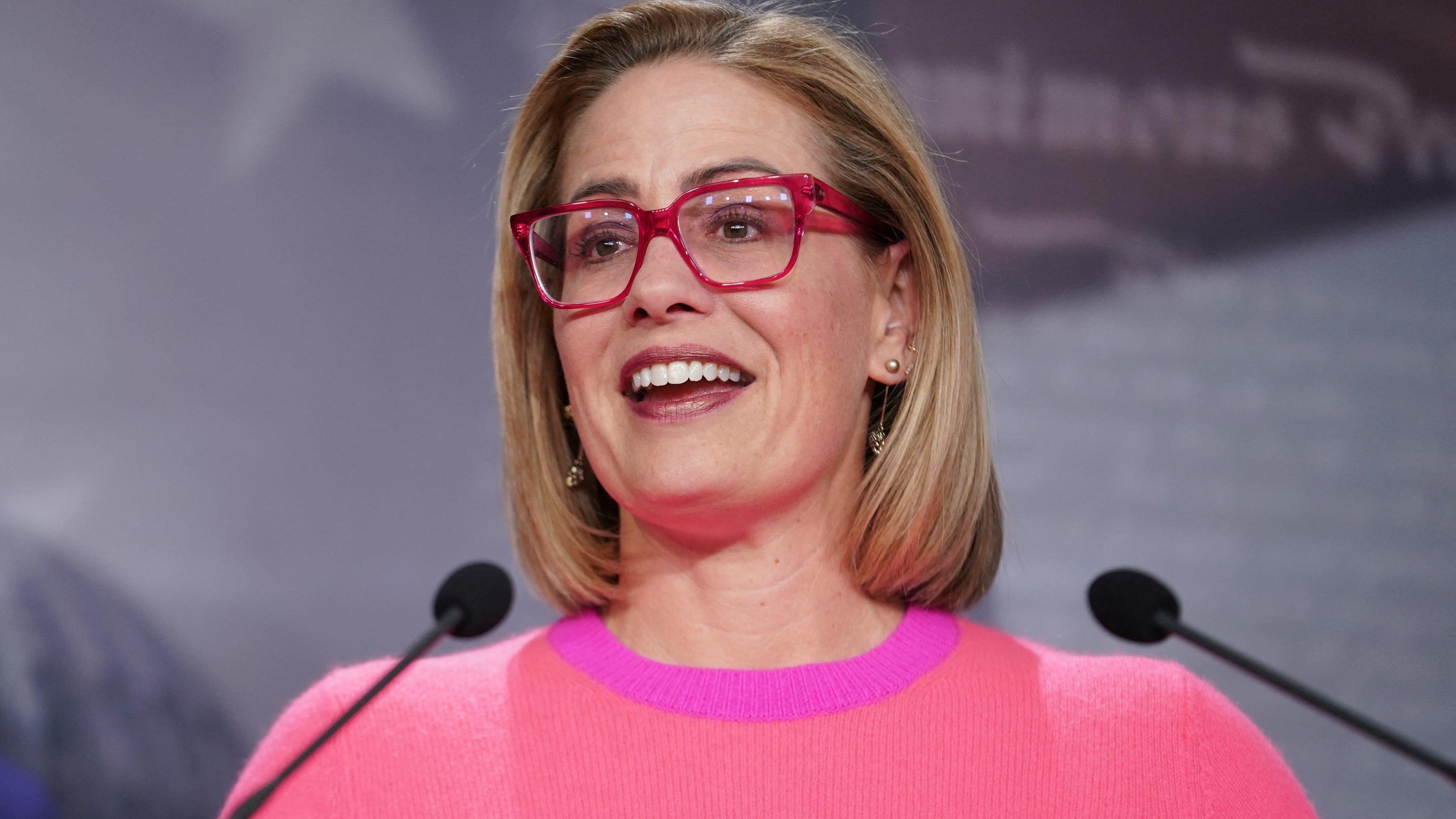 Senator Had Sex With Married Security Guard at CNN Star’s Wedding