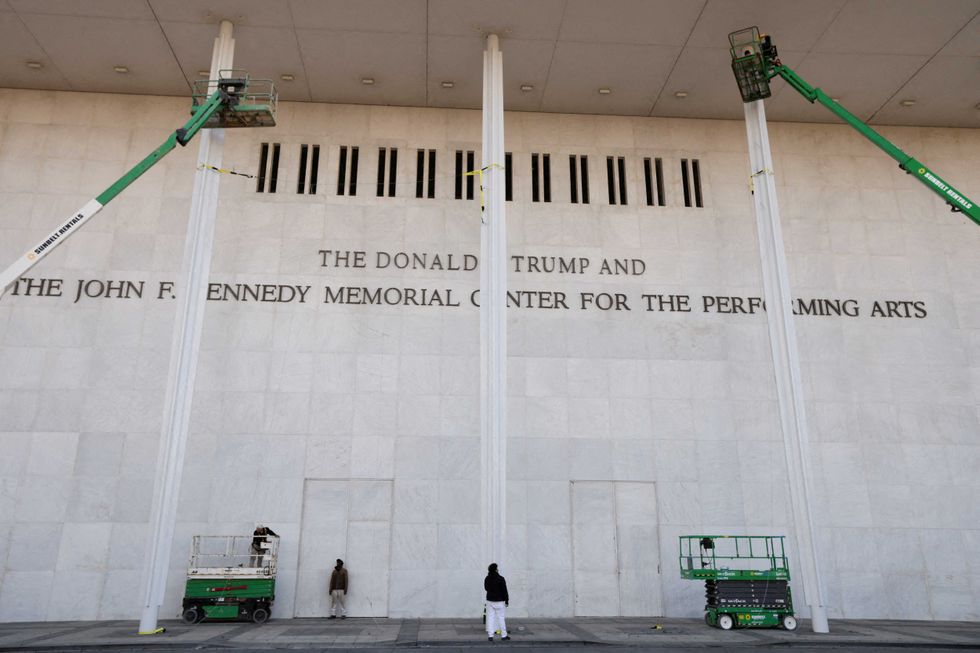 'Oh my goodness!' Maggie Haberman reveals Trump's 'striking' D.C. purchase