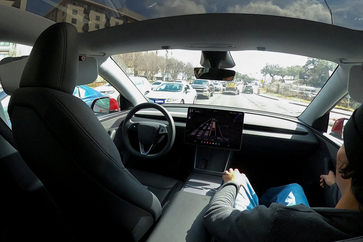 Tesla wanted to put 5,000 robotaxis in Las Vegas. Only 10 were approved